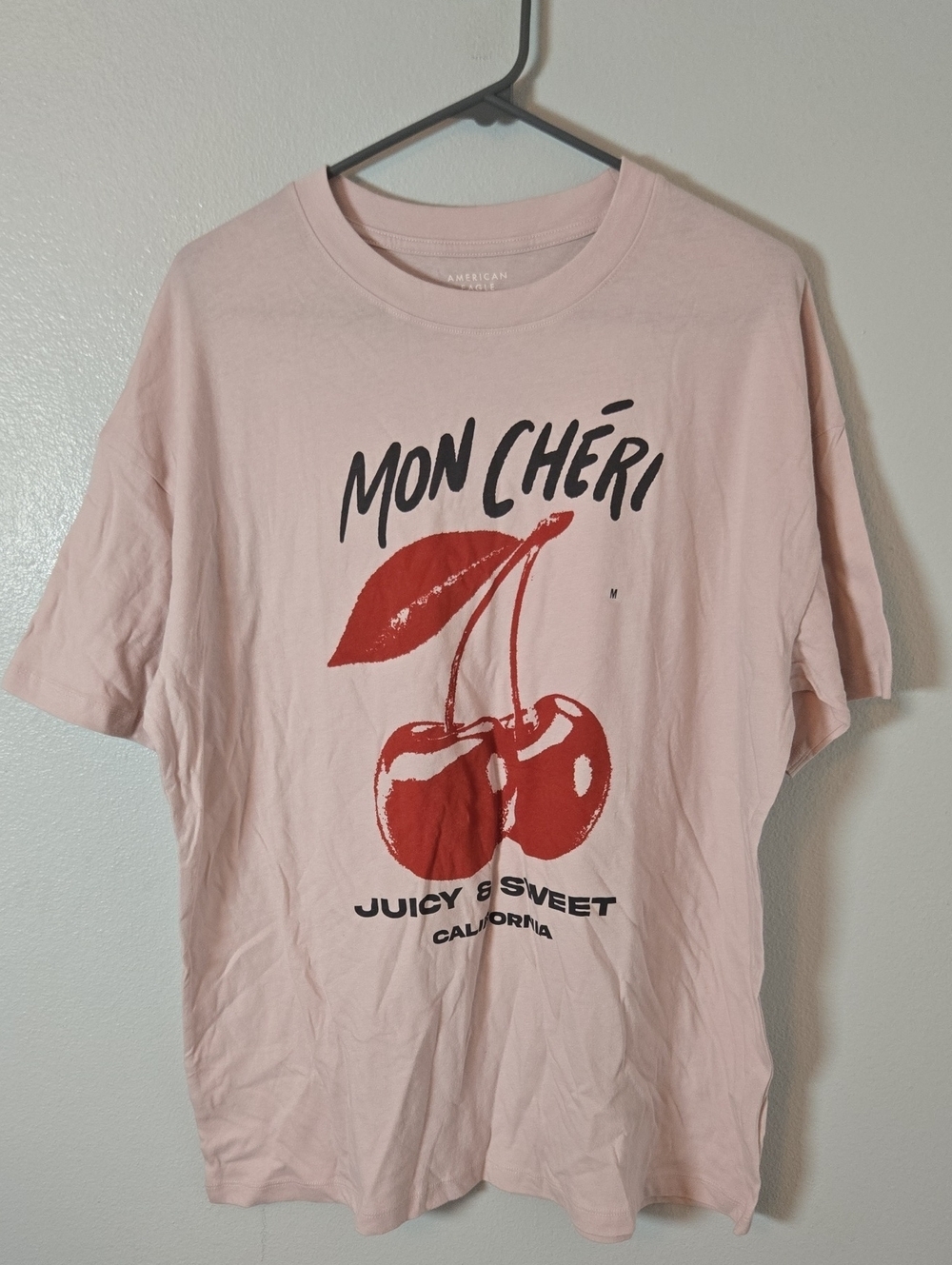 American Eagle | NWT Pink Cherry Graphic Tee Short Sleeve Size Medium